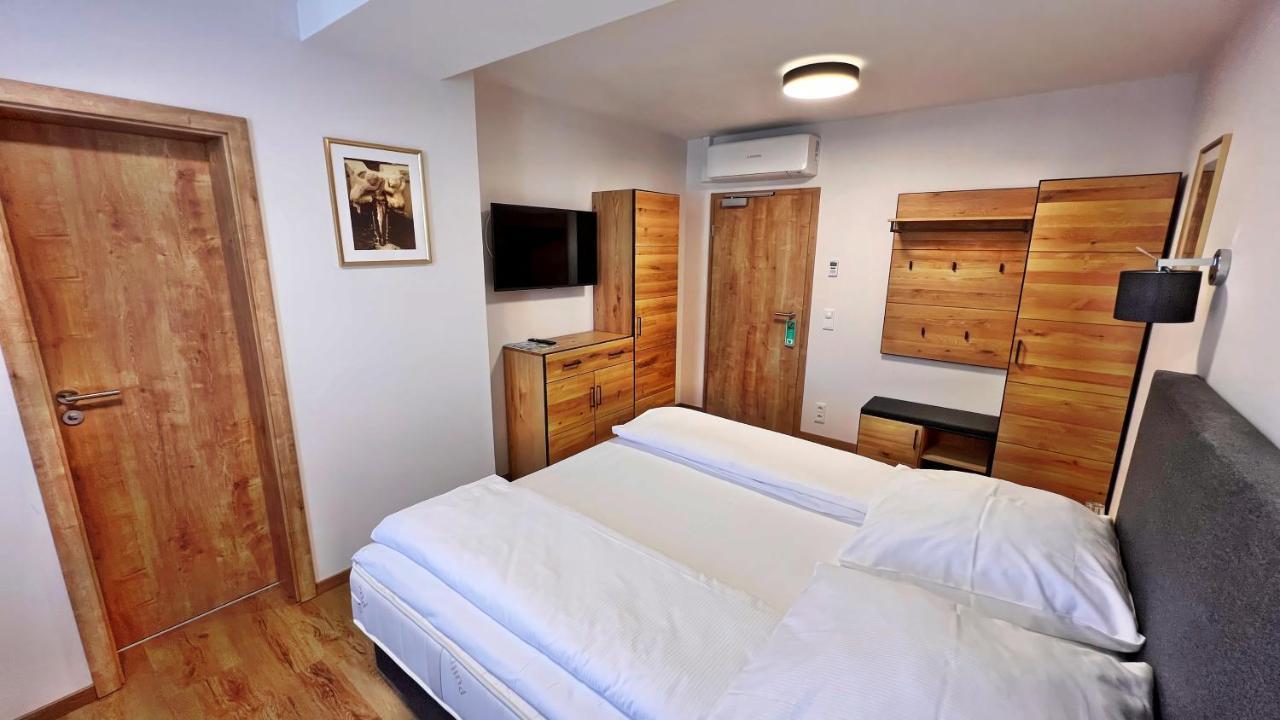 Hotel Zu Den Drei Kronen Seligenstadt Luaran gambar