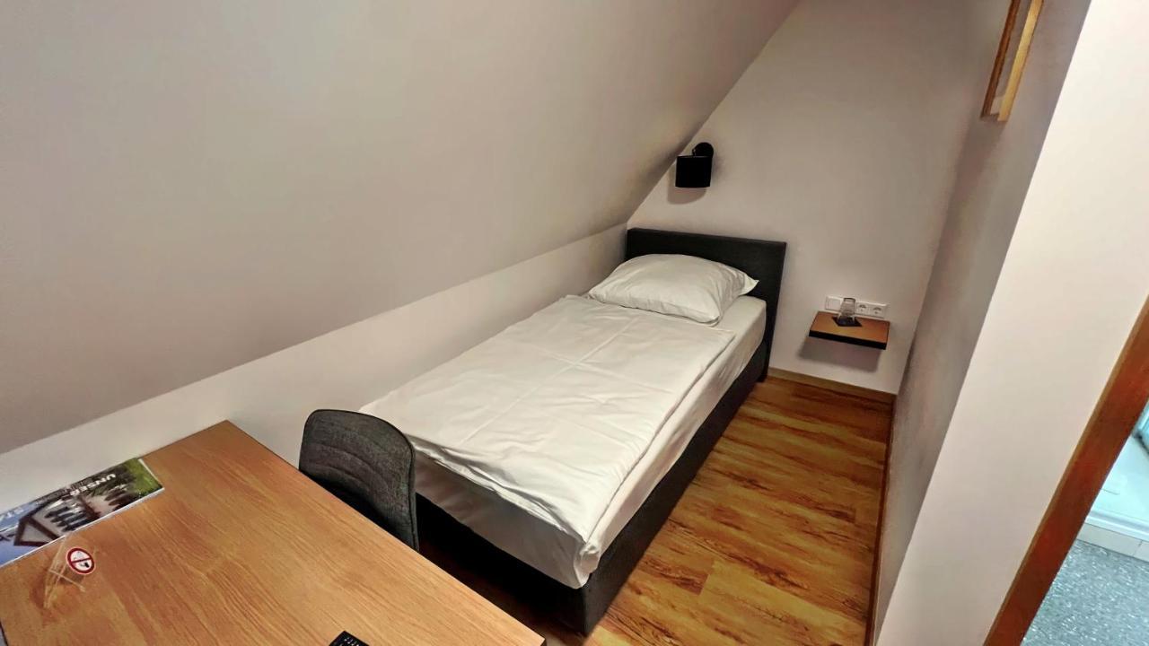 Hotel Zu Den Drei Kronen Seligenstadt Luaran gambar