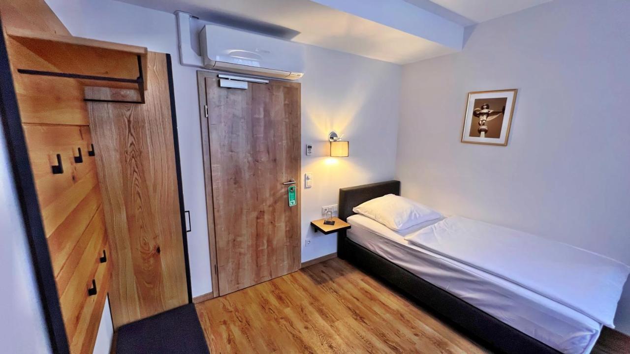 Hotel Zu Den Drei Kronen Seligenstadt Luaran gambar