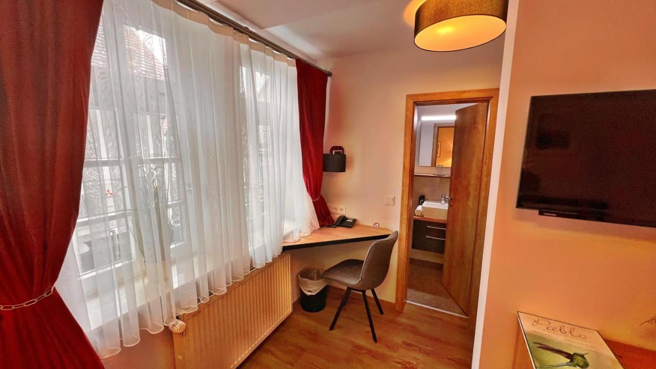 Hotel Zu Den Drei Kronen Seligenstadt Luaran gambar