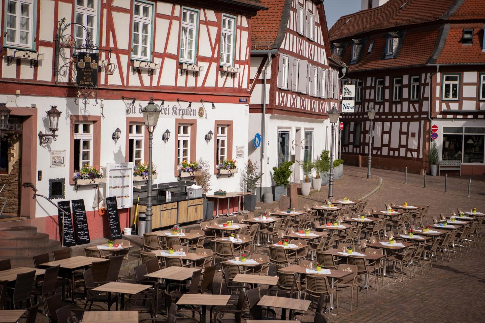 Hotel Zu Den Drei Kronen Seligenstadt Luaran gambar