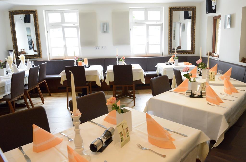 Hotel Zu Den Drei Kronen Seligenstadt Luaran gambar